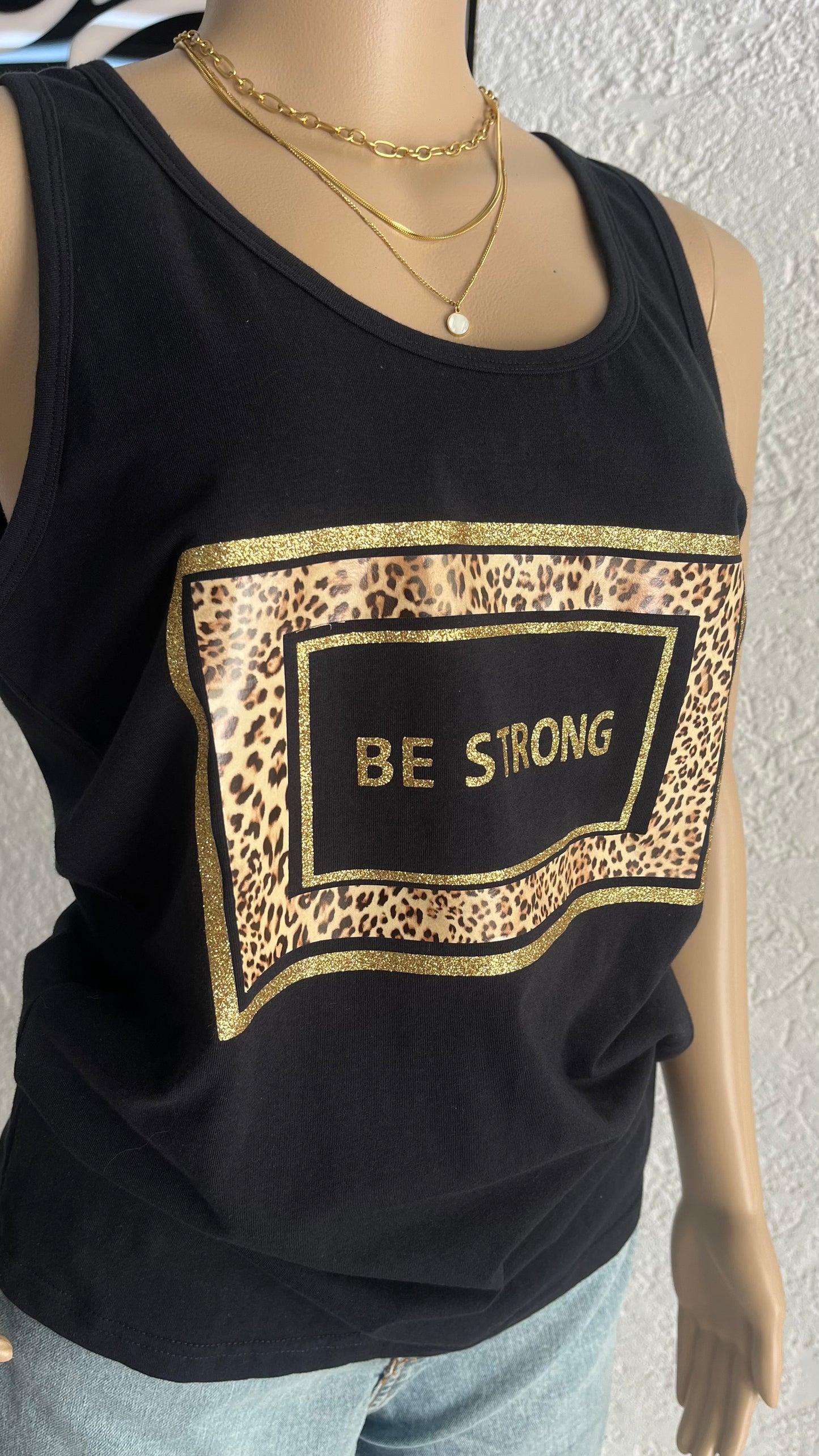 Musculosa “Be Strong” Nexo