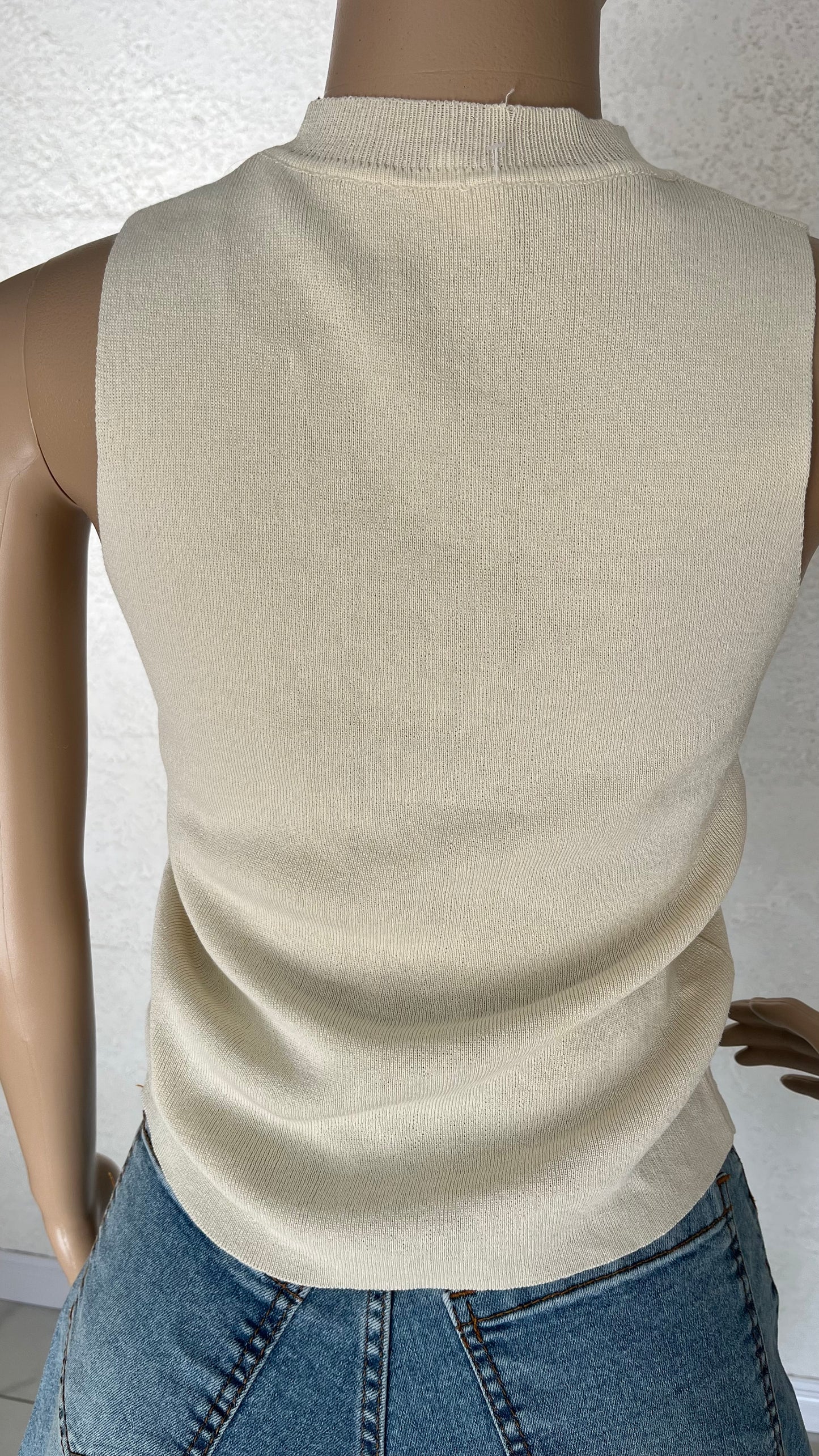Knit Cut Elegance