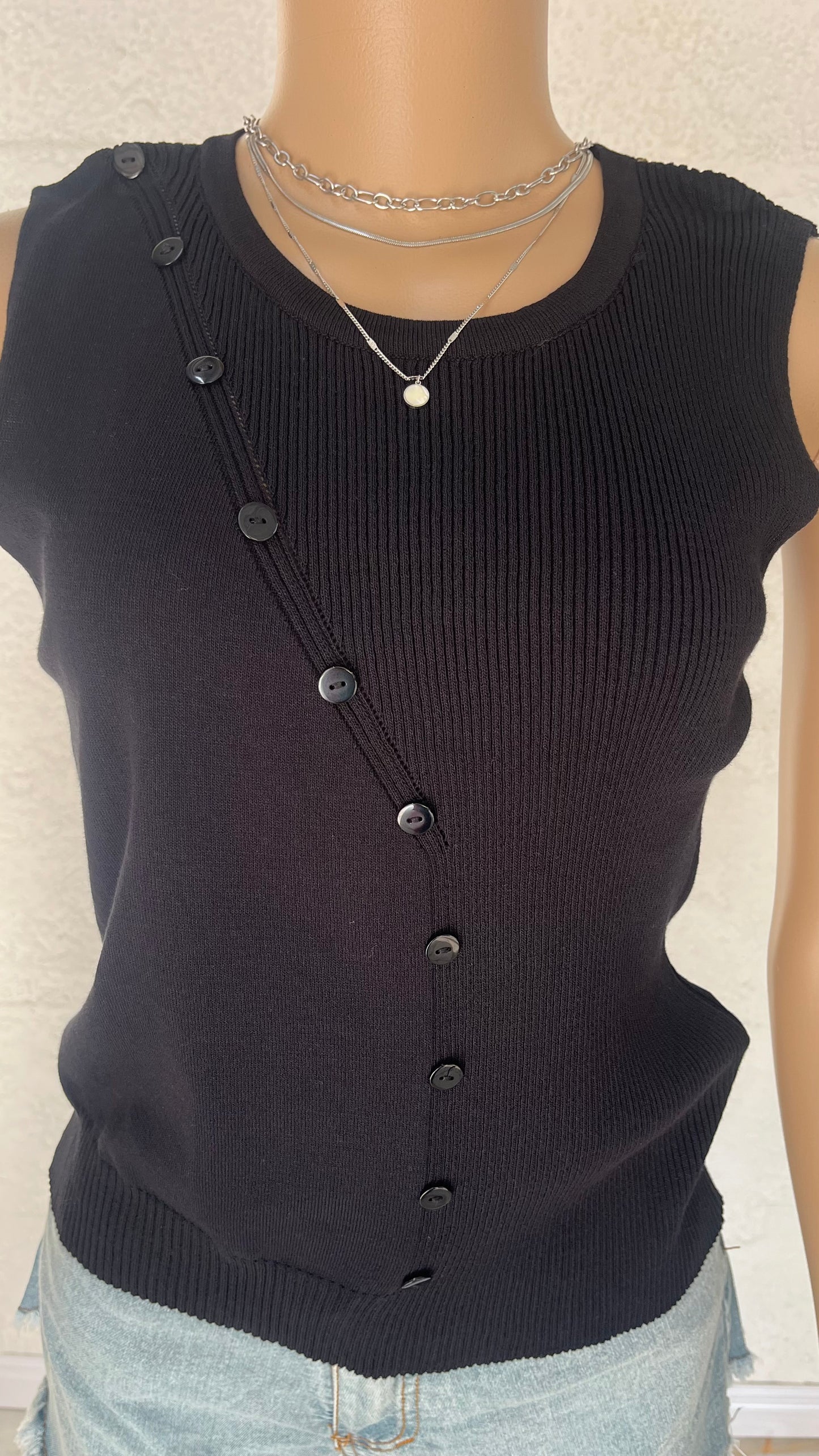 Knit Diagonal Button