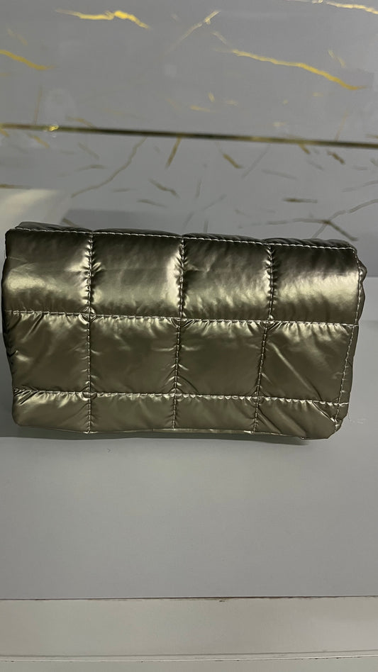 Cartera “Luna Quilted Chic”