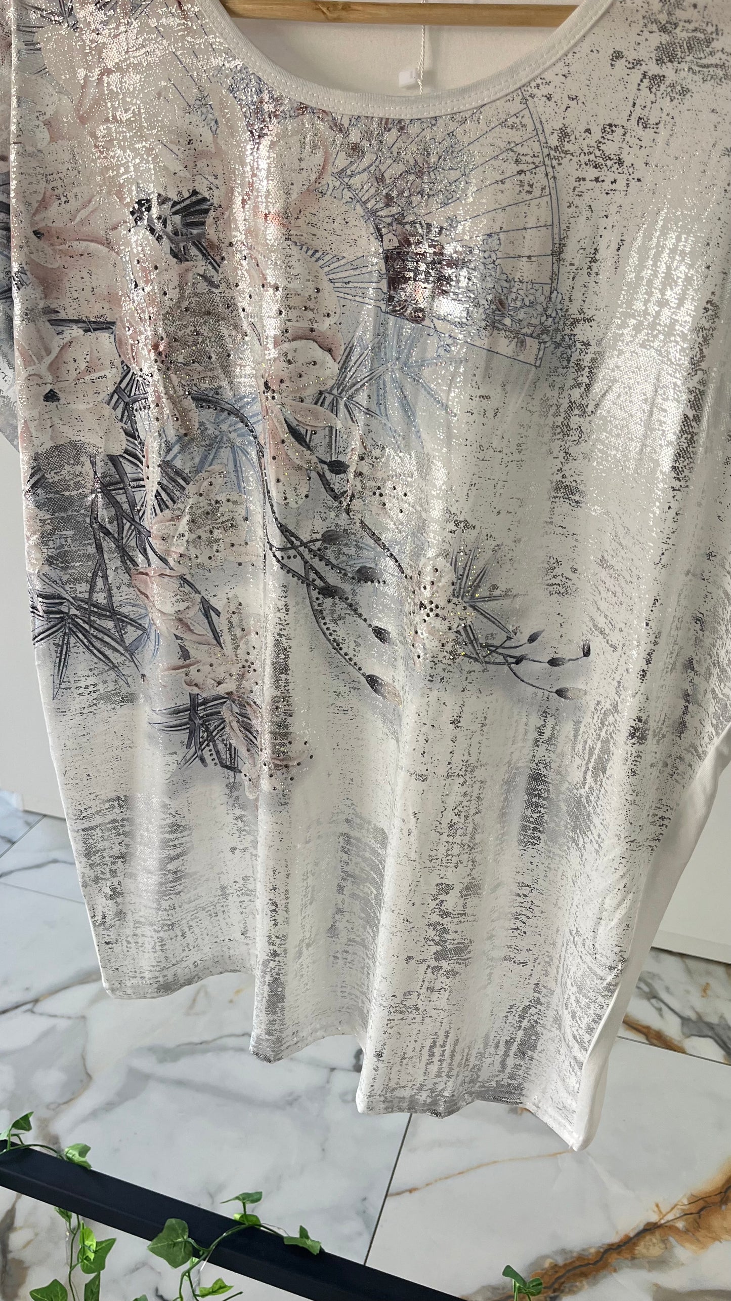 Blusa Satinada “Lumière Flow”