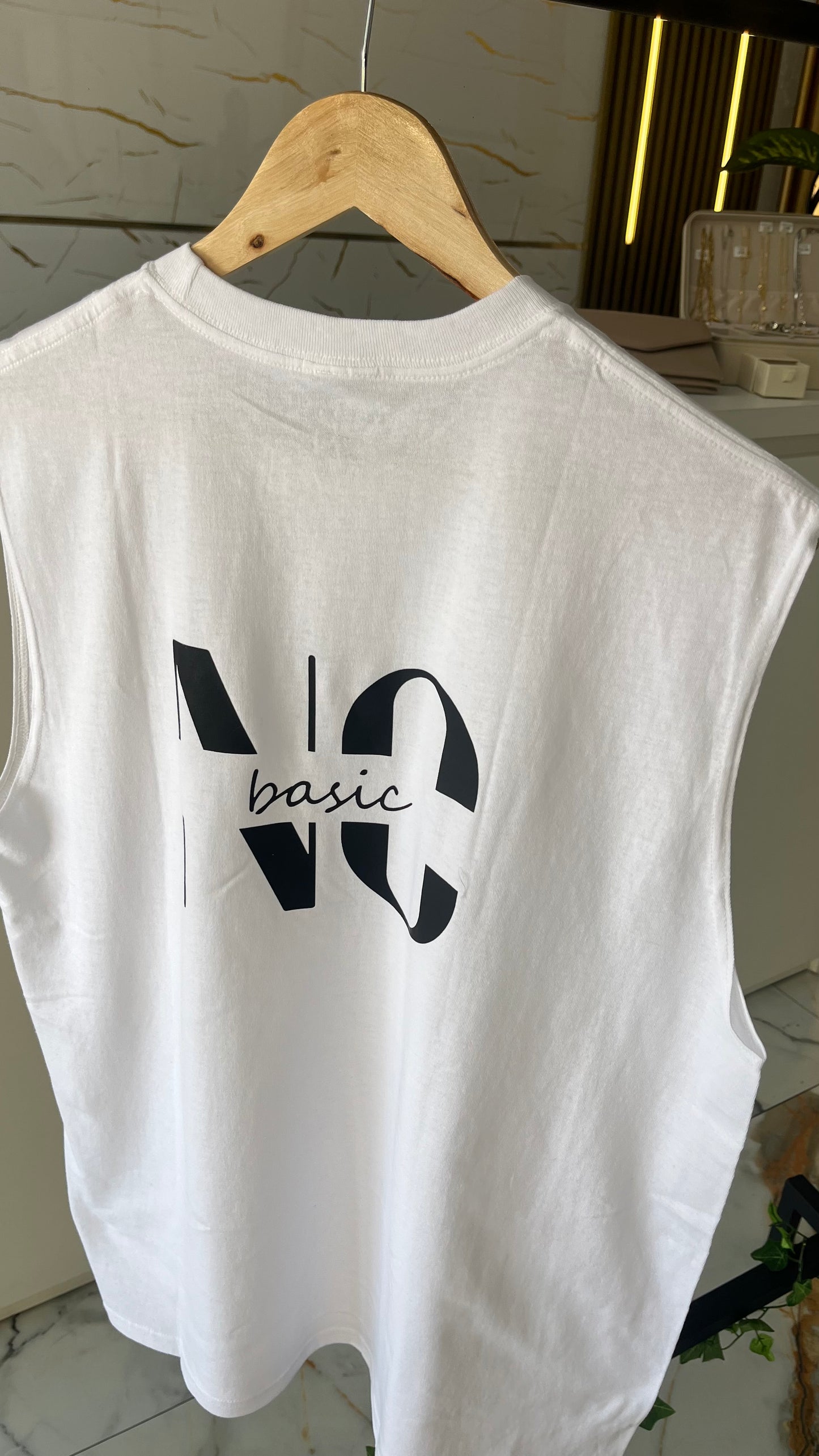 Musculosa White Icon