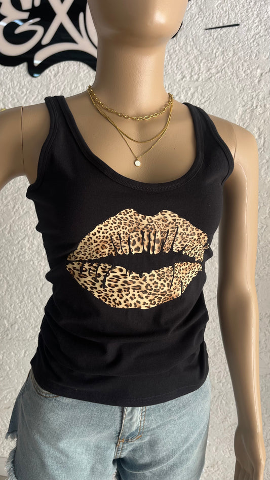 “Lip Tank Top”- Nexo