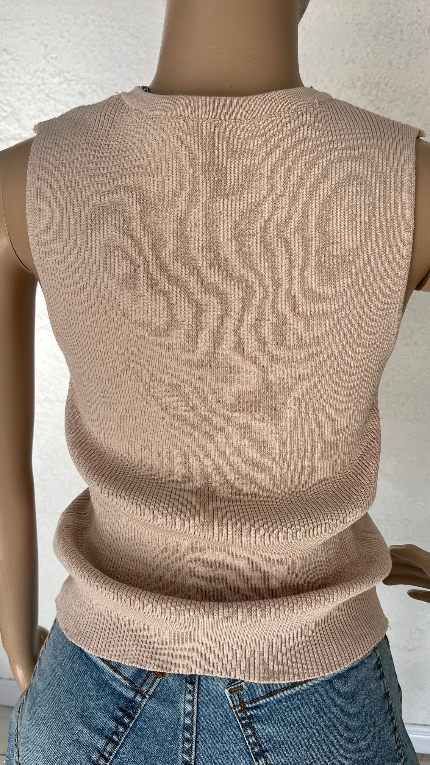 Knit Diagonal Button