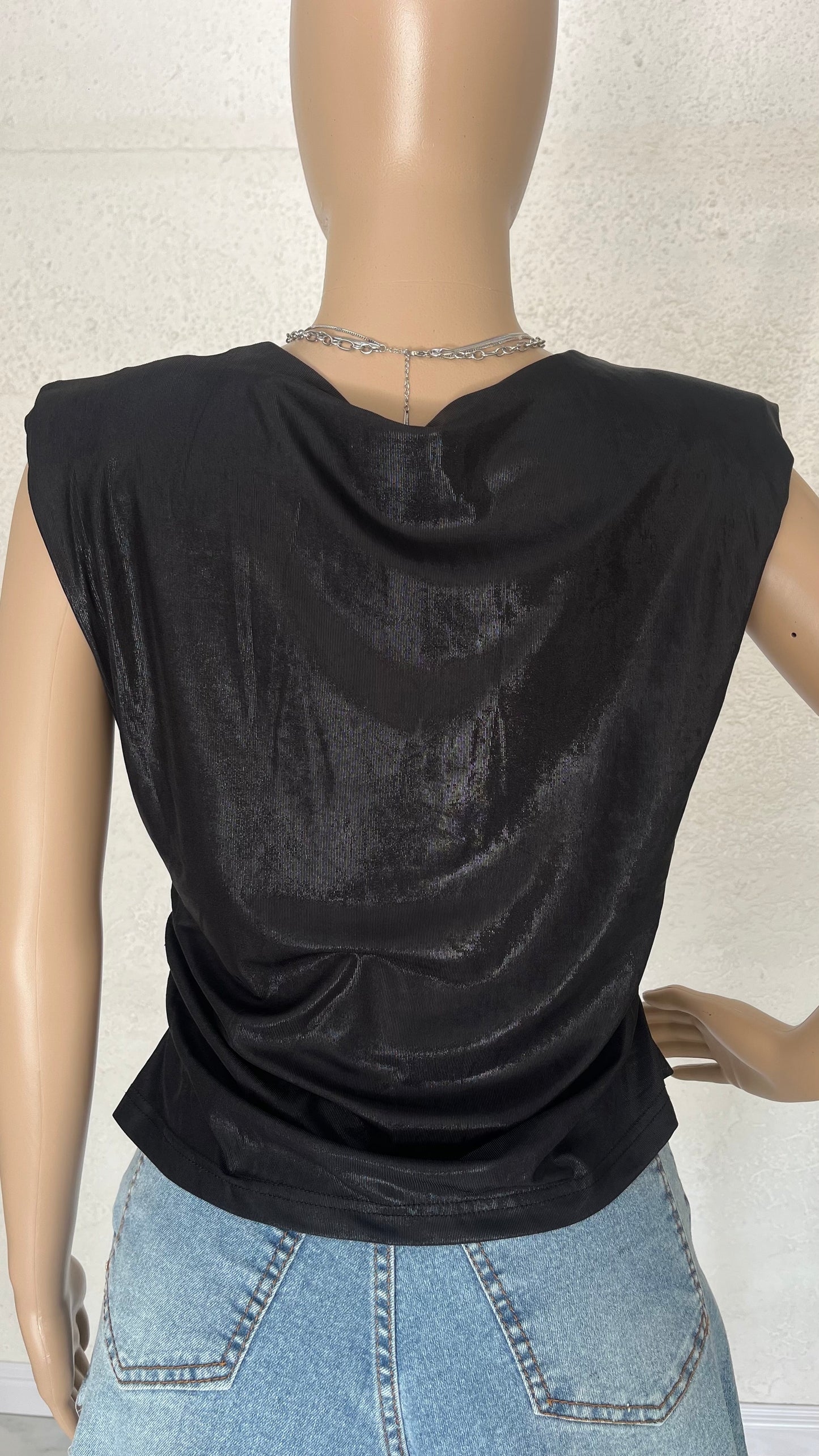 Musculosa “Black Flow”