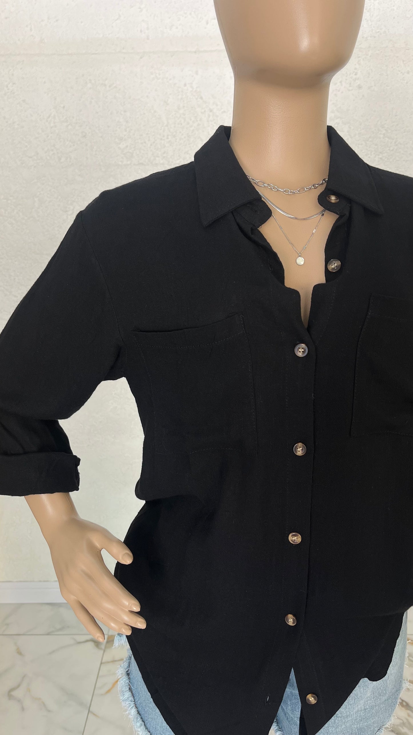 🖤 Camisa “Noir Essential”
