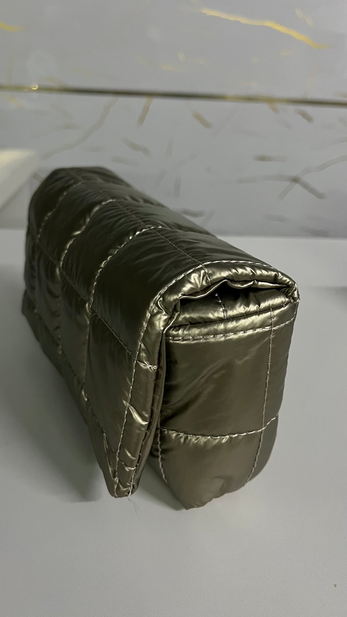 Cartera “Luna Quilted Chic”
