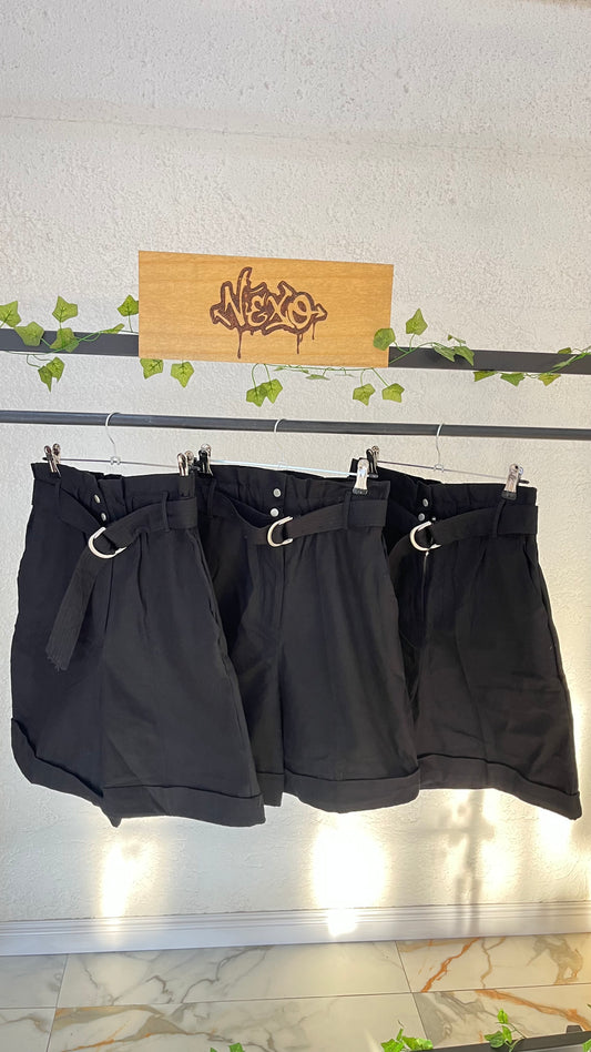 🖤 Bermuda Black Chic