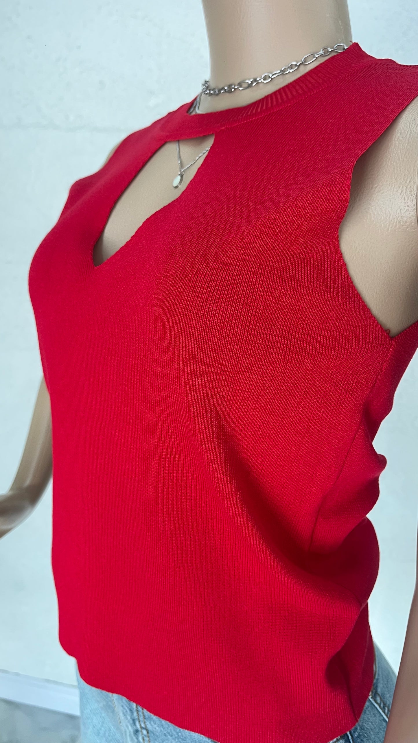 Knit Cut Elegance