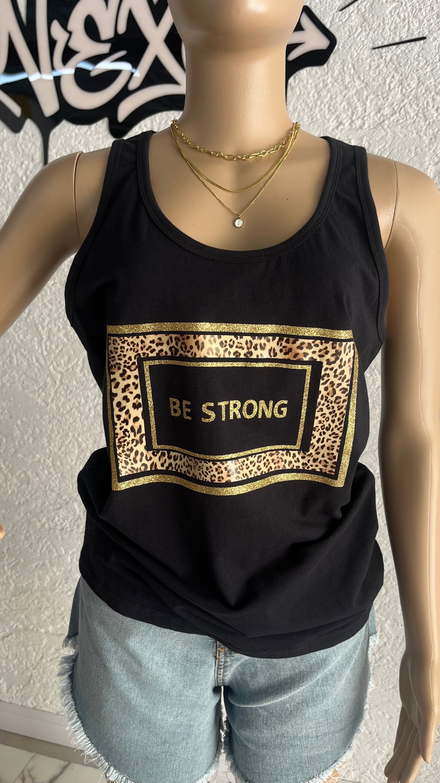 Musculosa “Be Strong” Nexo