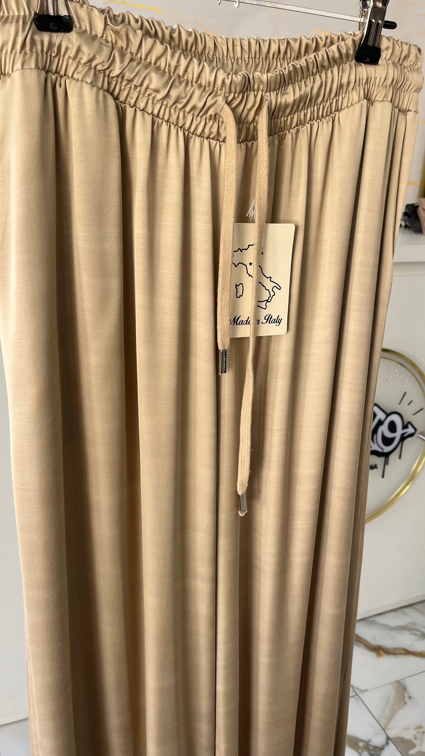 Pantalón satinado “Saint Éclat”