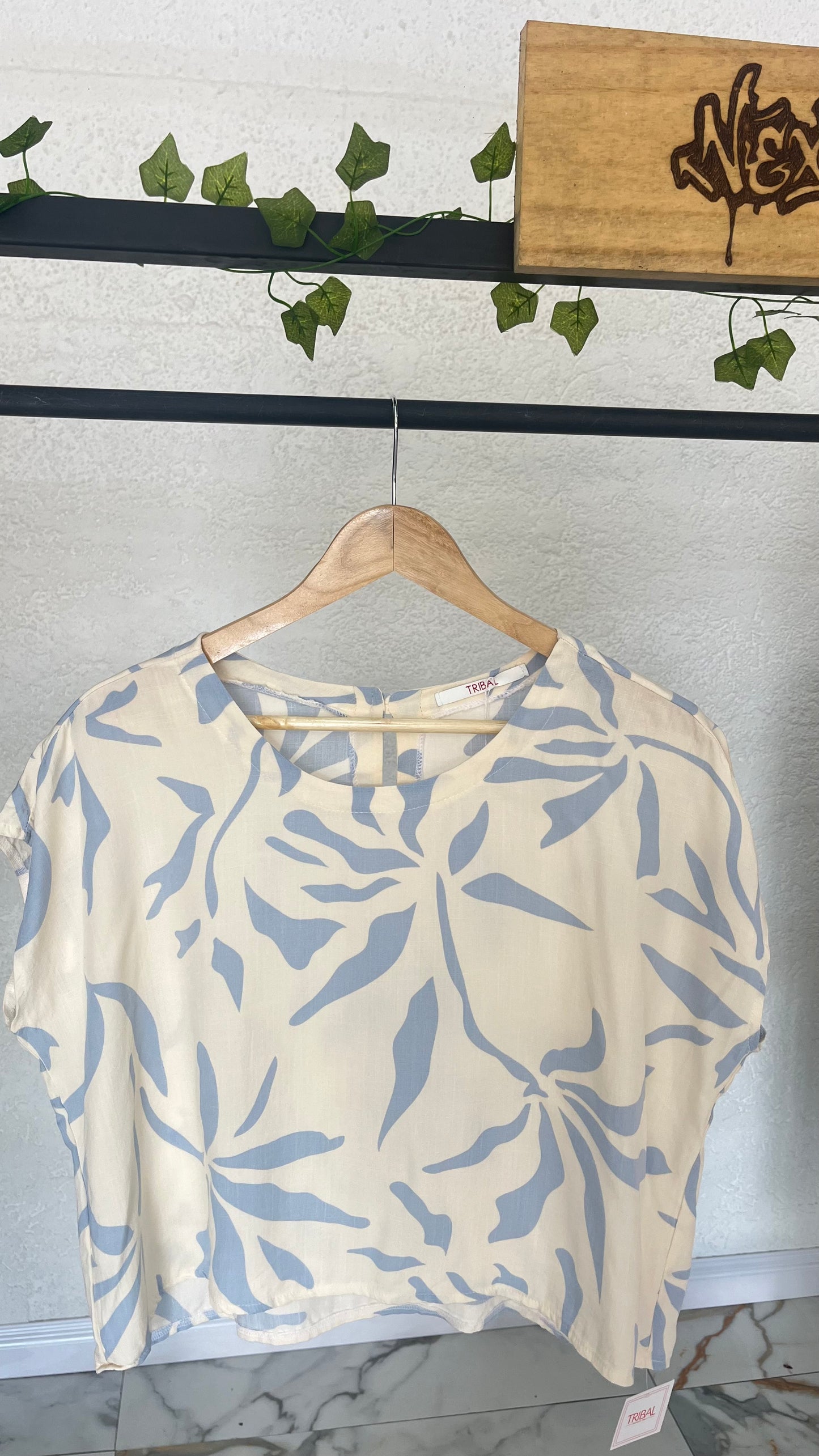 🌿 Blusa Brisa Botánica – Edición Dual