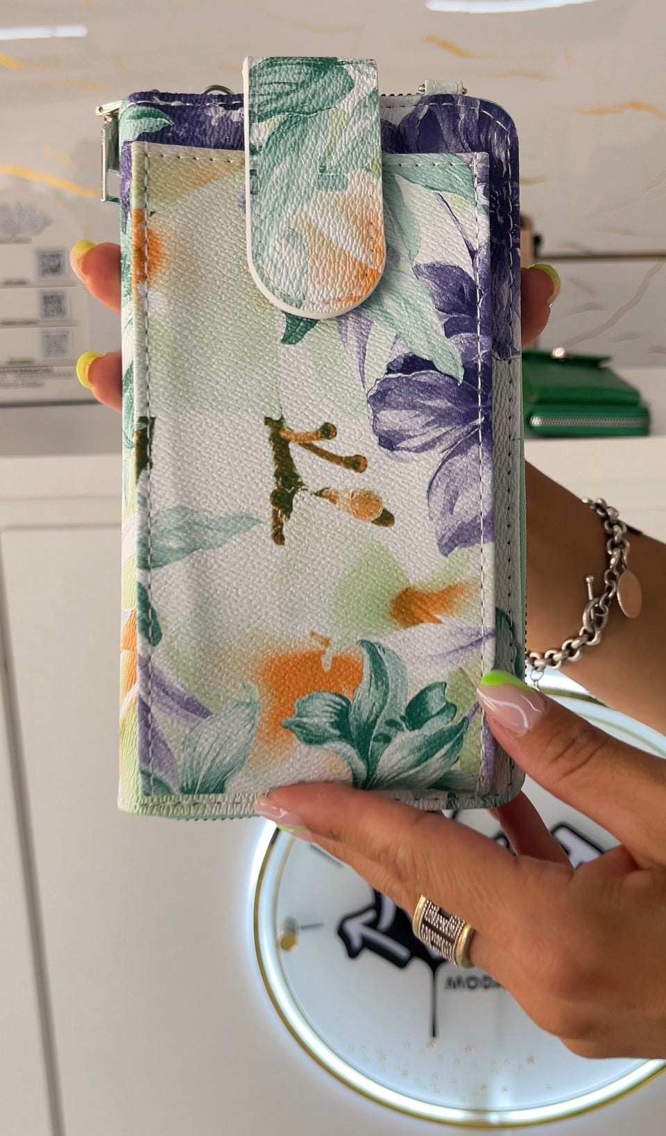 Monedero con Porta Celular y Correa Ajustable línea italiana Firenze