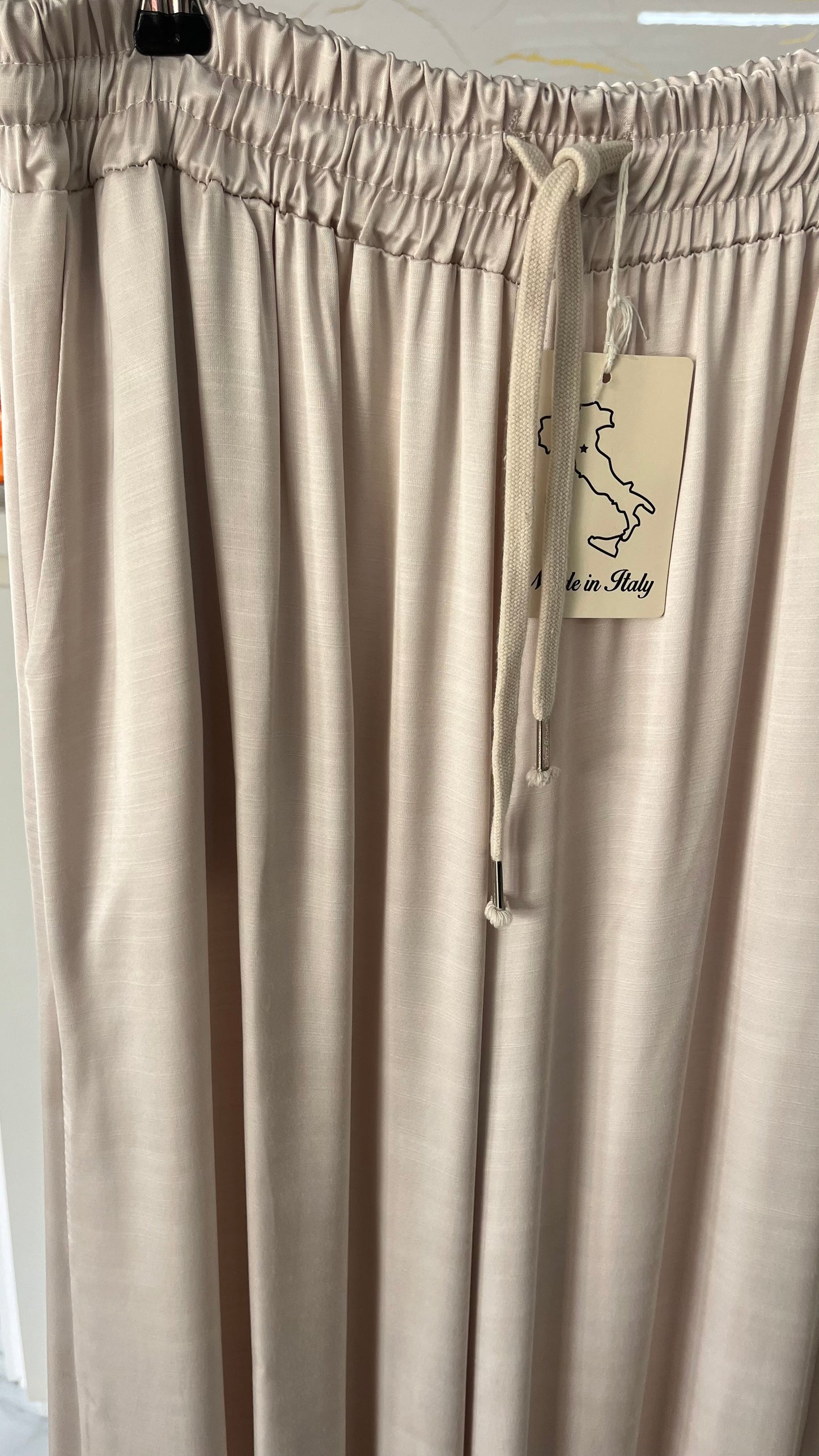 Pantalón satinado “Saint Éclat”