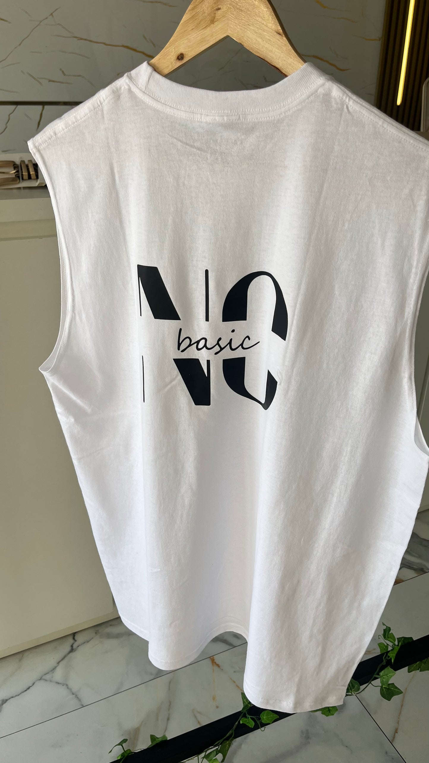 Musculosa White Icon