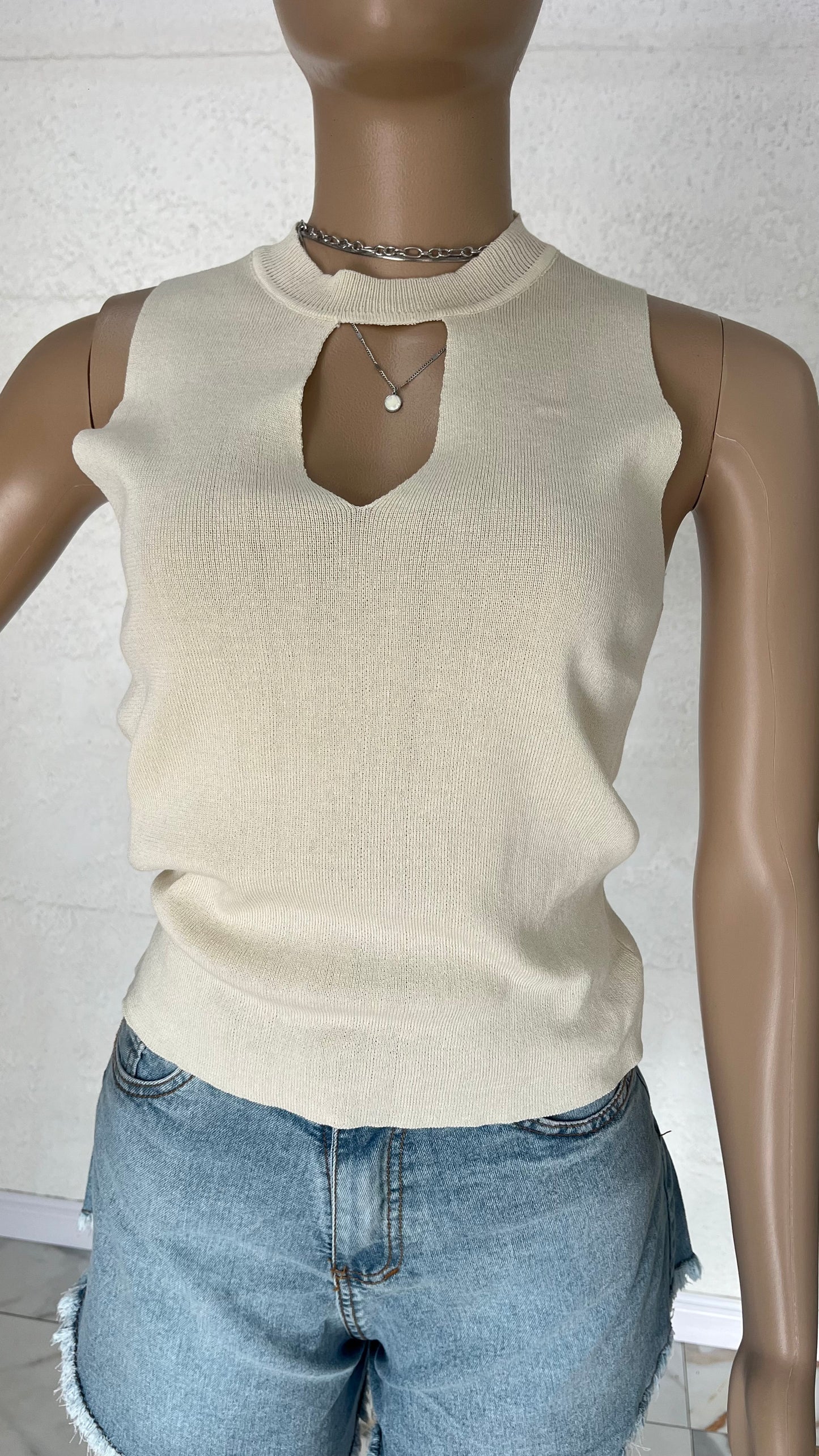 Knit Cut Elegance
