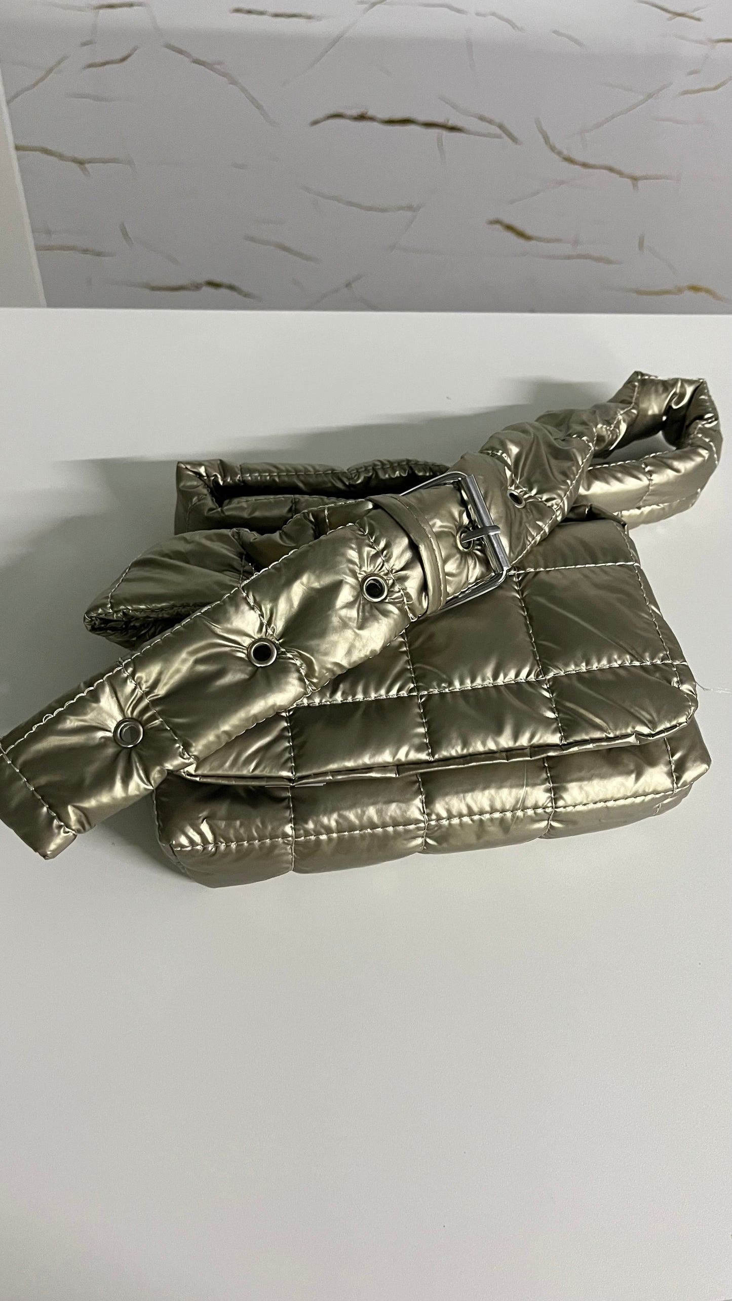 Cartera “Luna Quilted Chic”