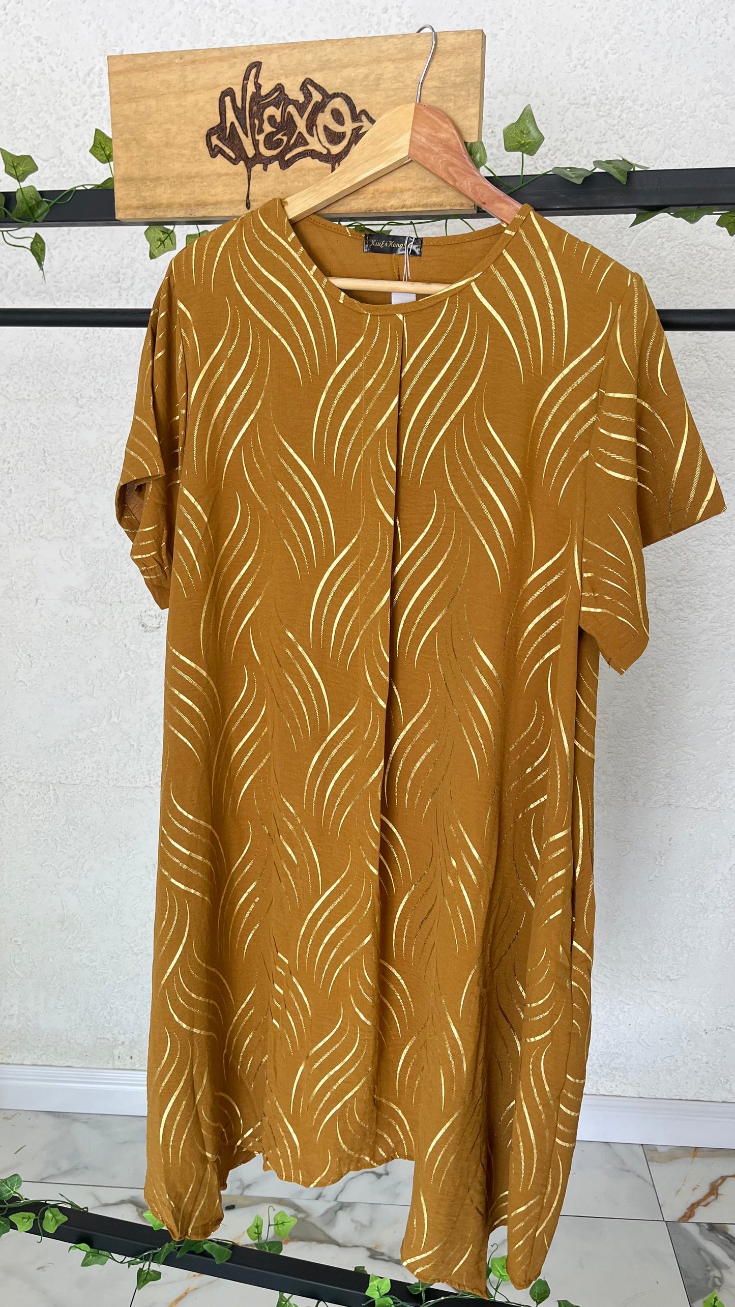 🤎 Vestido Ondas Doradas NEXO