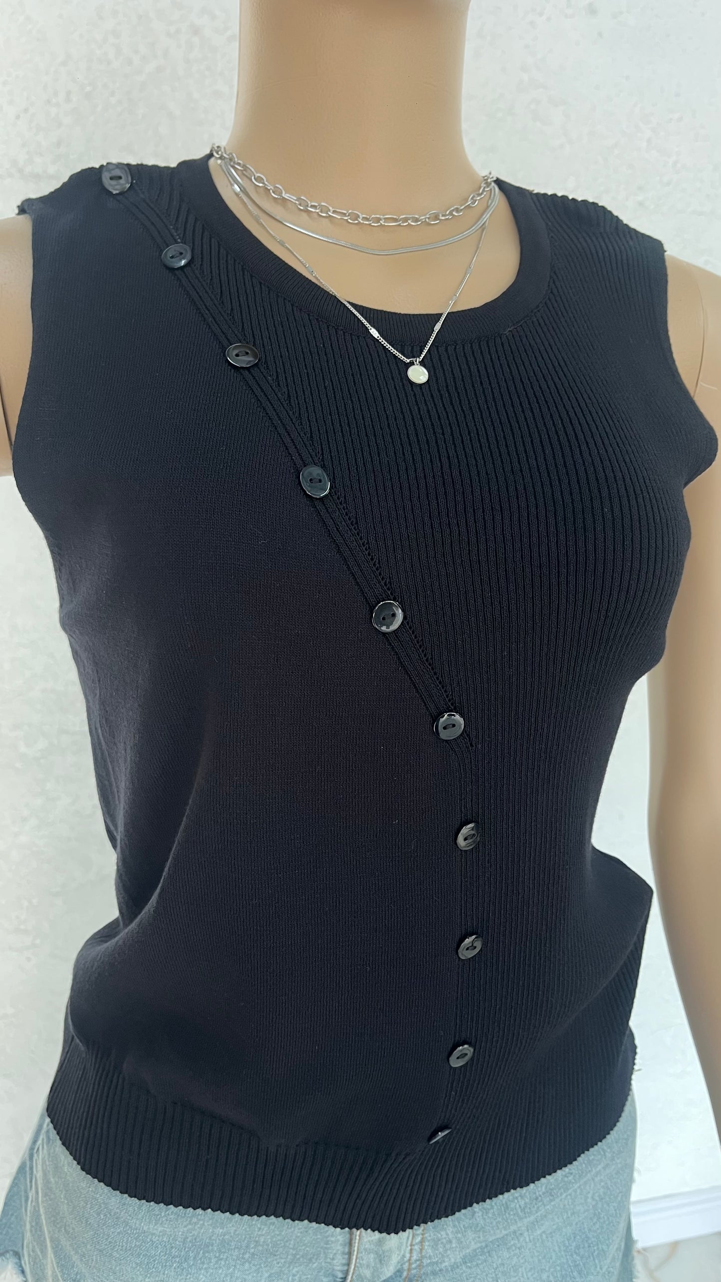 Knit Diagonal Button