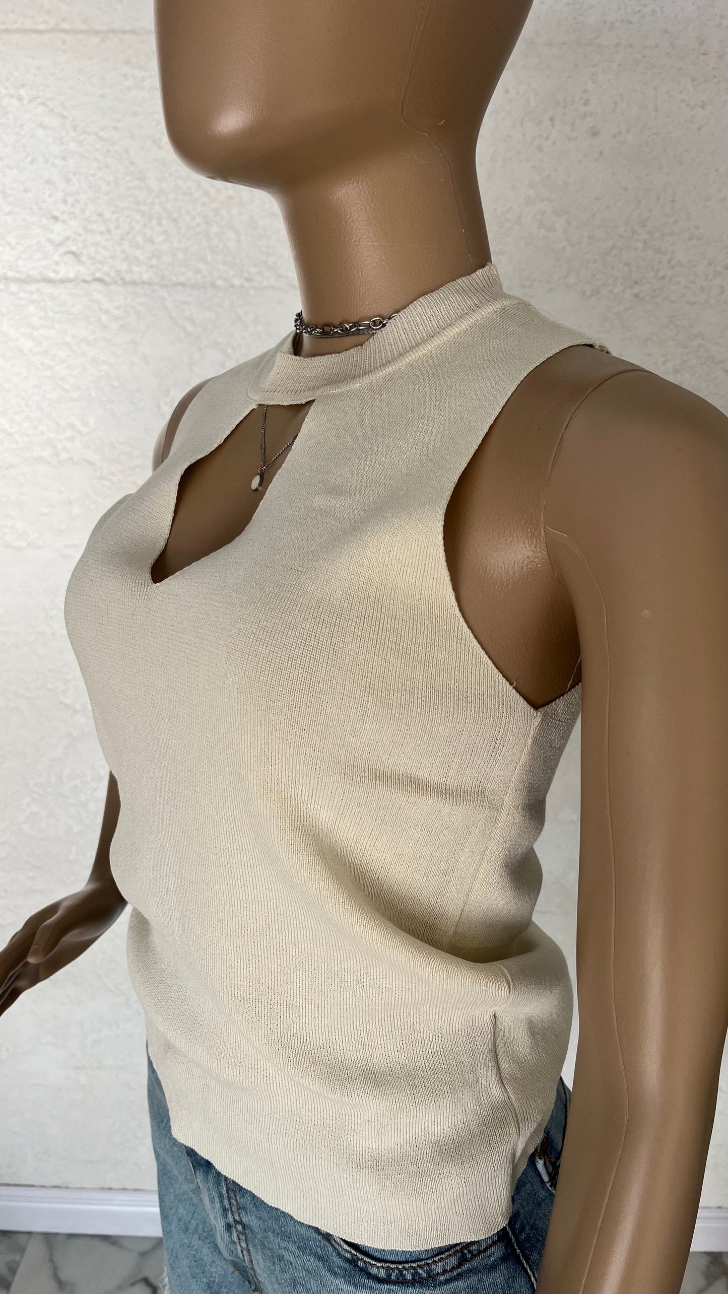 Knit Cut Elegance