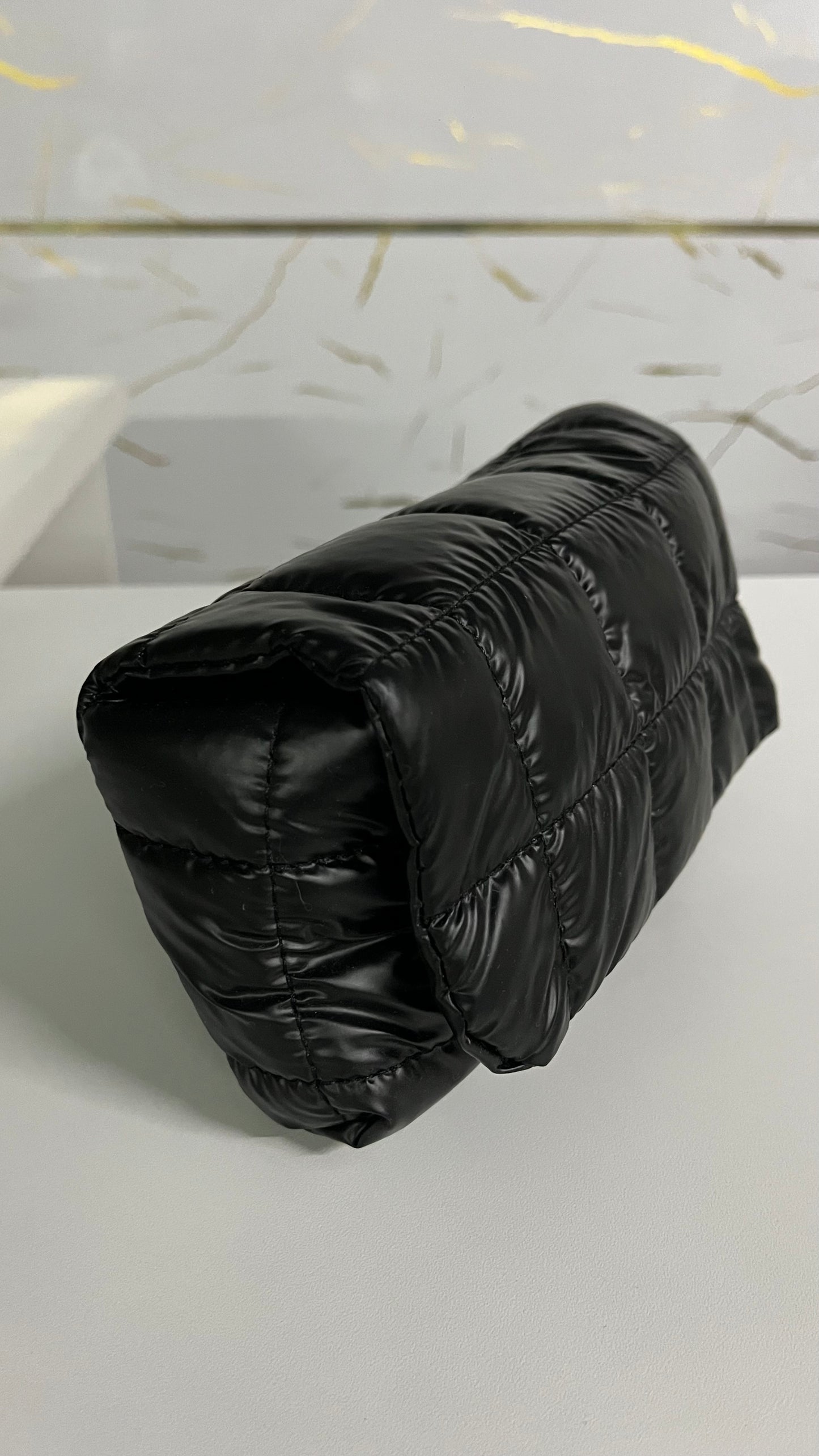 Cartera “Luna Quilted Chic”